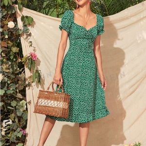 Green Midi Floral Dress 
Size: Large
Brand: Shein
Condition: Worn Once